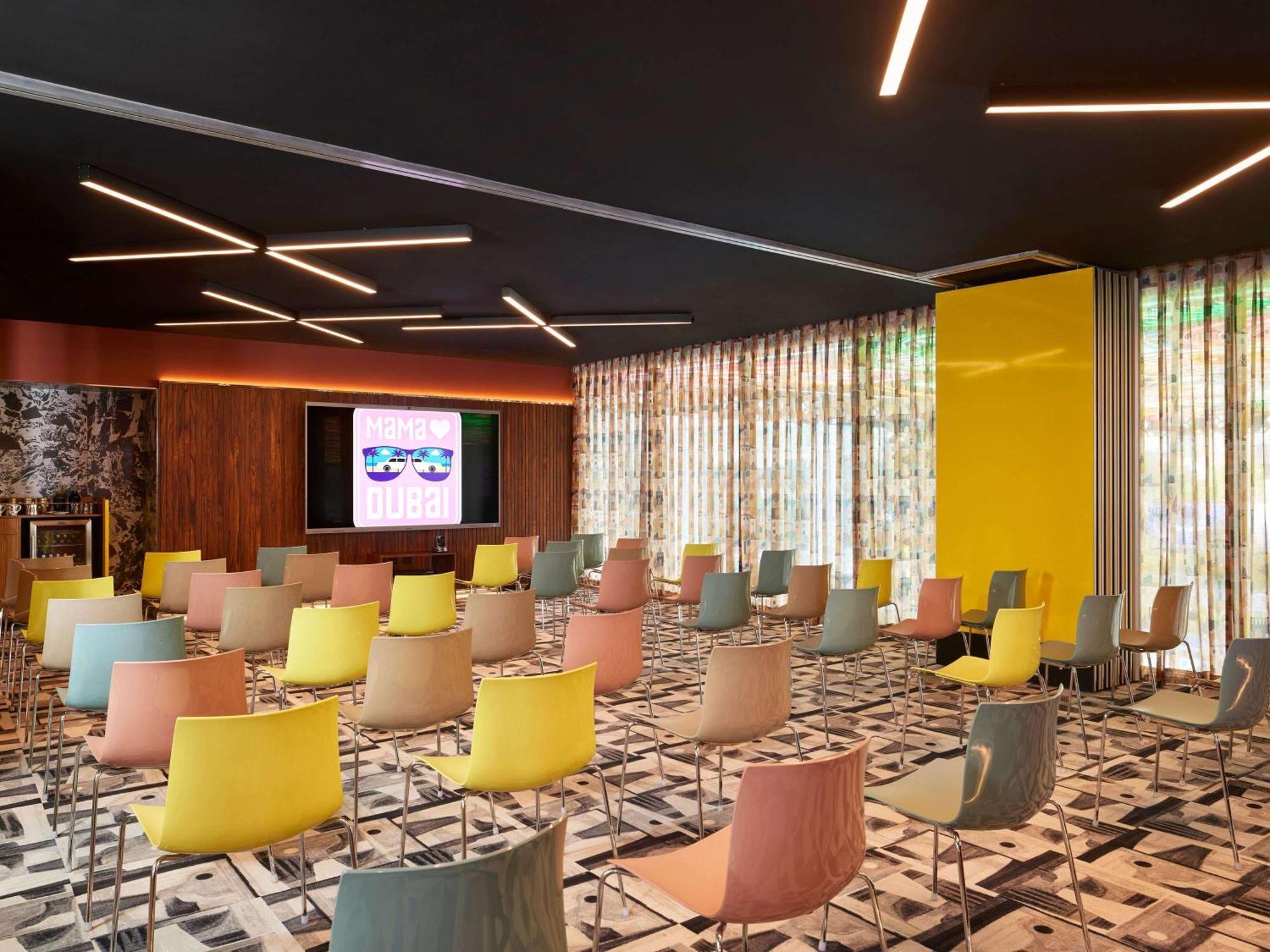 Mama Shelter Dubai Hotel ภายนอก รูปภาพ