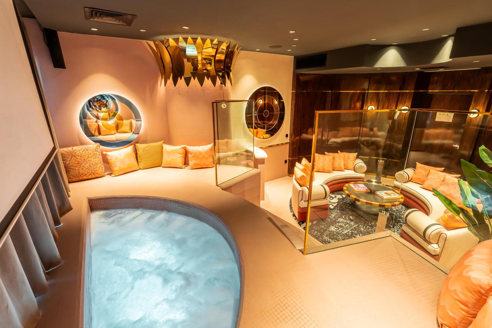 Mama Shelter Dubai Hotel ภายนอก รูปภาพ